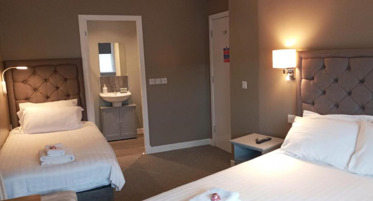 The Skye Bridge Hotel 카일 외부 사진